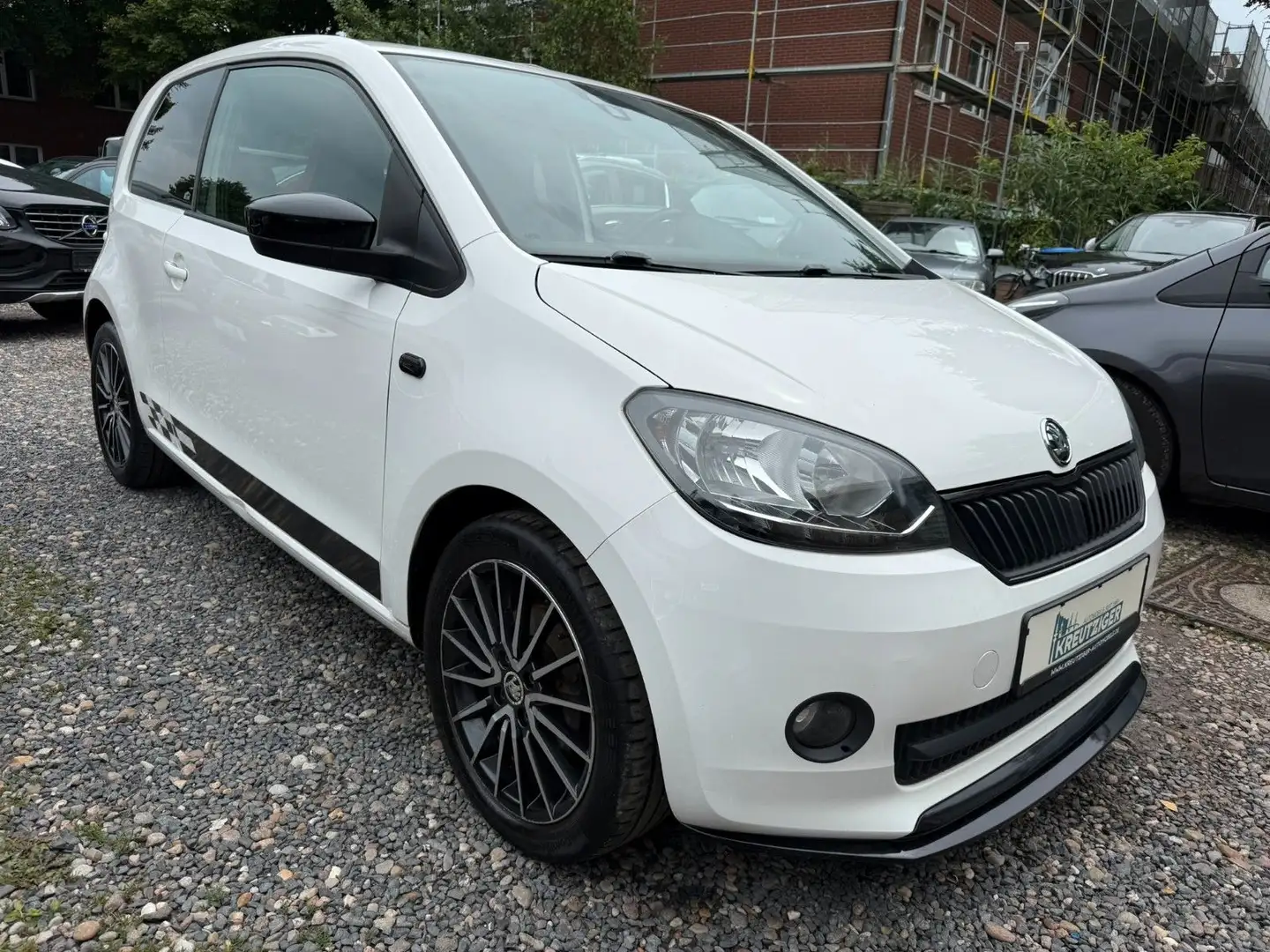 Skoda Citigo 1.0 MPI 44kW ASG Monte Carlo Weiß - 1