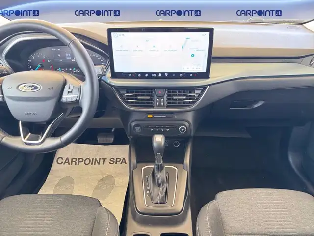 Ford Focus view 12