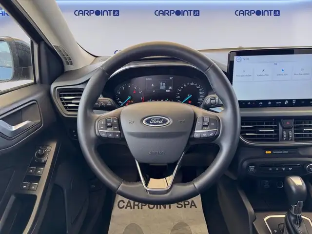 Ford Focus view 13