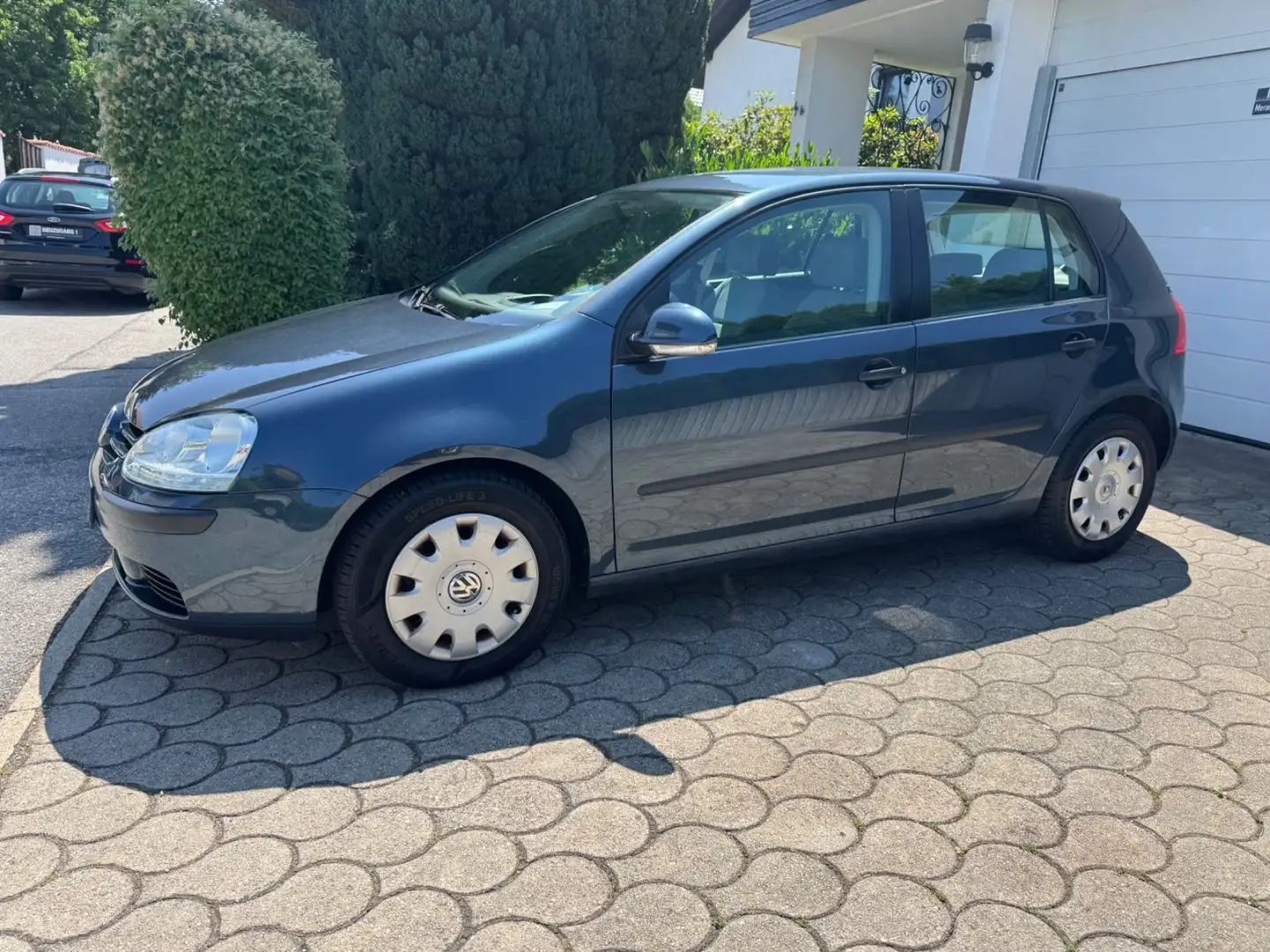 Volkswagen Golf V Lim. TÜV NEU *Klima* Bleu - 2