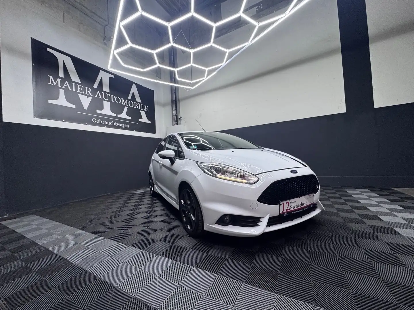 Ford Fiesta ST*RECARO*4-TÜRER*KAMERA*LEDER*SHZ*GARANT Weiß - 1