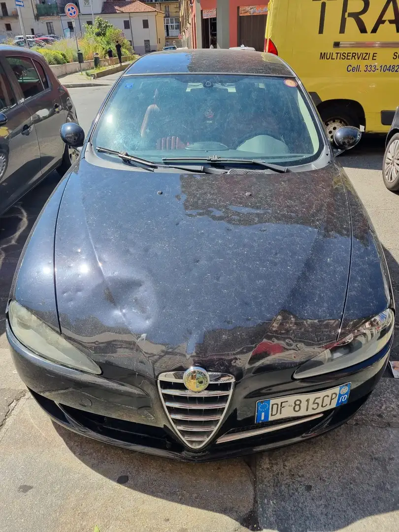 Alfa Romeo 147 147 II 2004 5p 1.9 jtd mjt Progression 150cv crna - 2