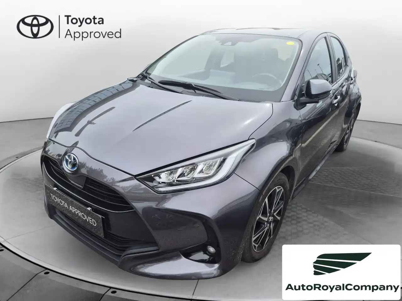 Toyota Yaris Hybrid Trend MY21