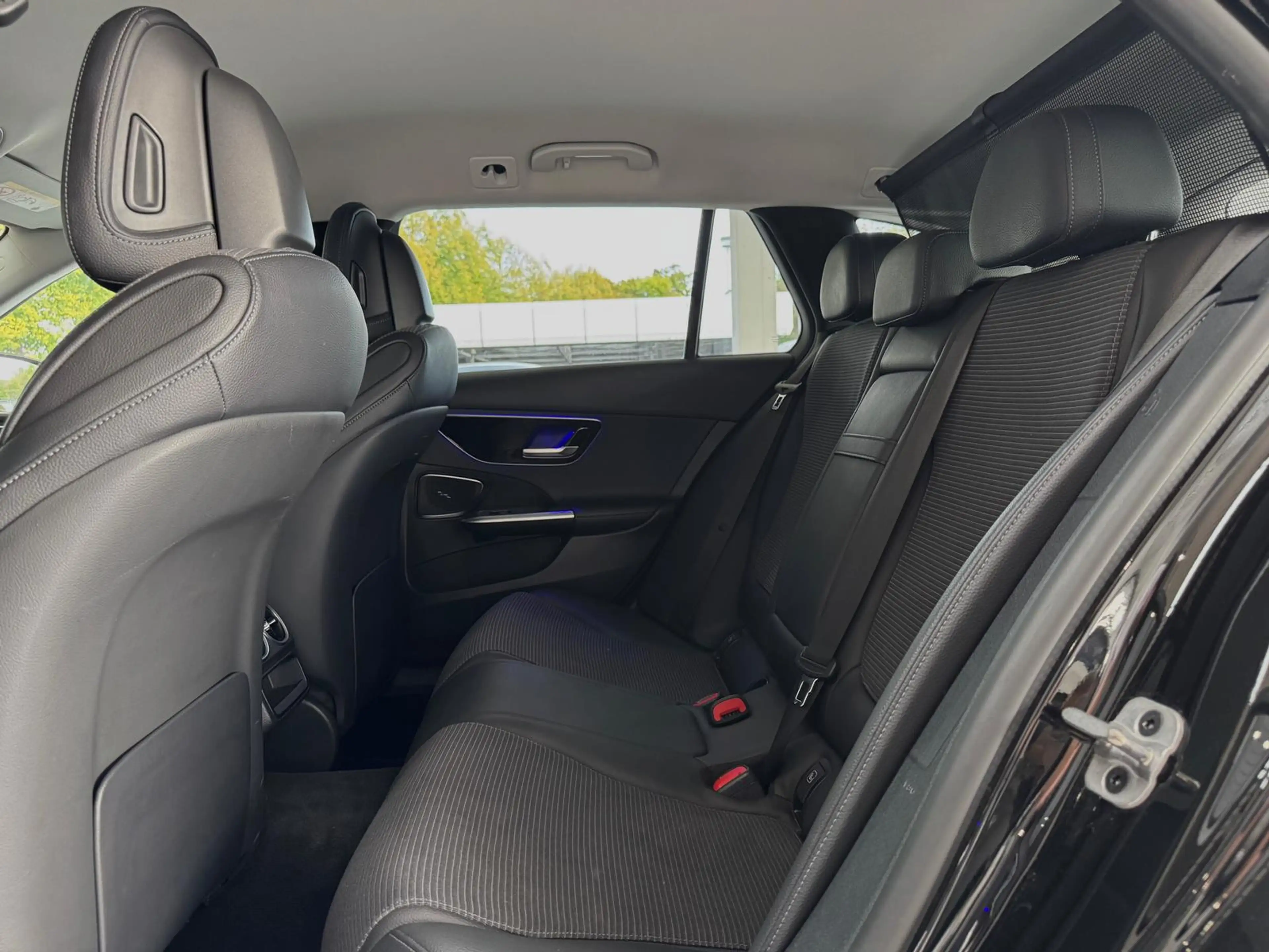 Mercedes-Benz C 220 d 4MATIC*AVANTGARDE*MBUX*KAM*AHK*DIGITAL-L — photo 13