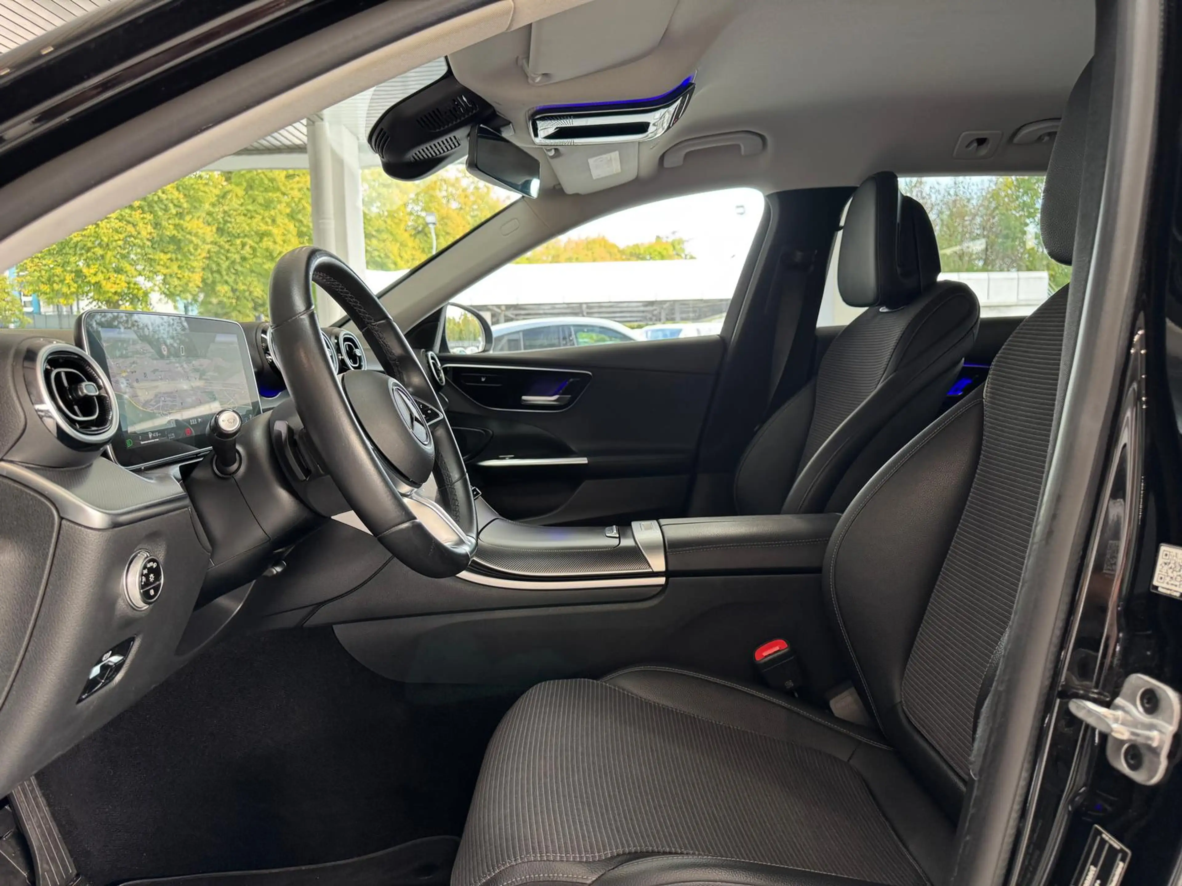 Mercedes-Benz C 220 d 4MATIC*AVANTGARDE*MBUX*KAM*AHK*DIGITAL-L — photo 11