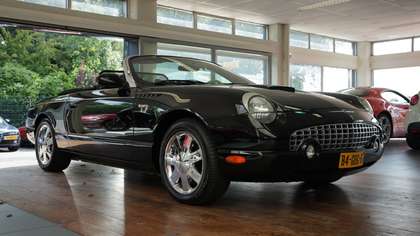 Ford Thunderbird v8 | 85.000 kilometer | | Hardtop | | Unieke auto