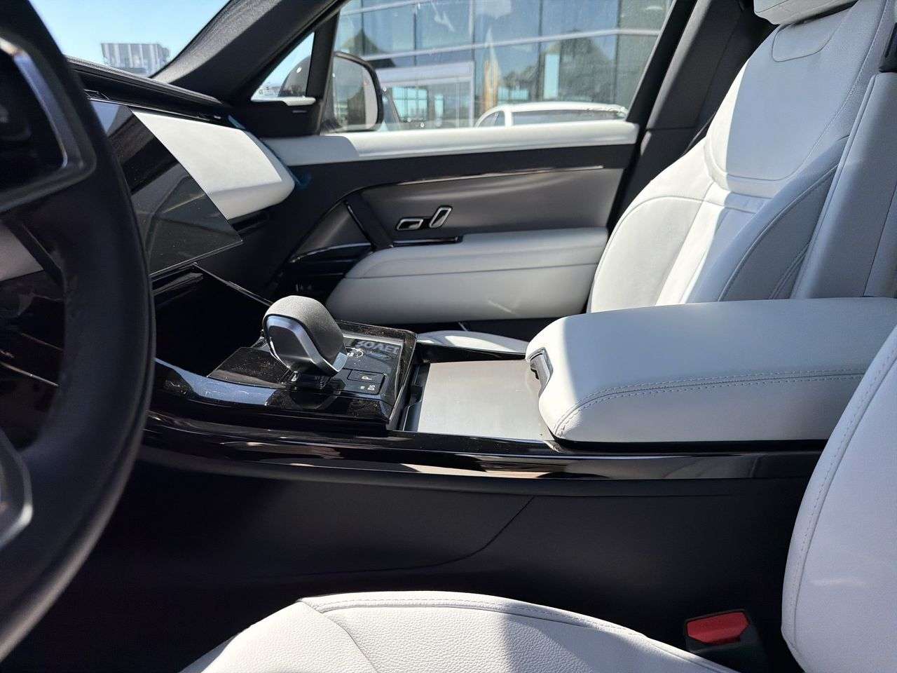 2026 Land Rover Range Rover Sport P360 S thumb 18