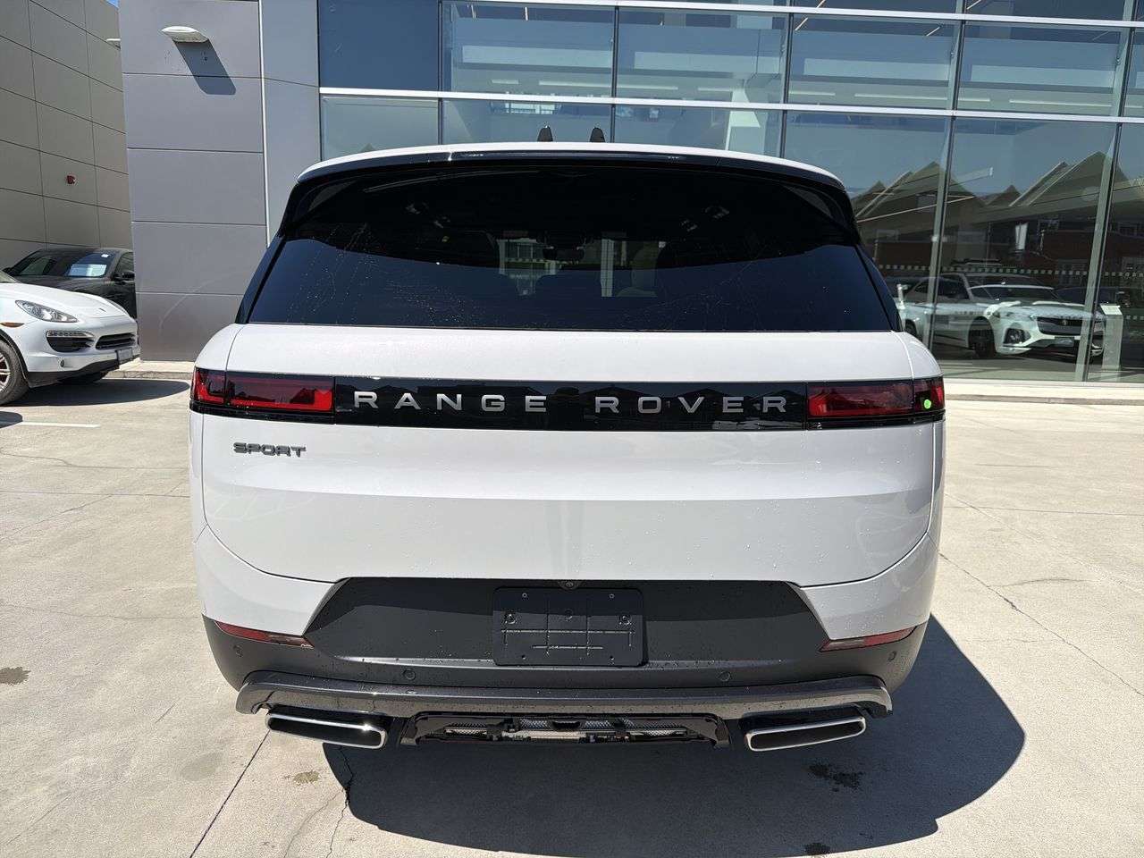 2026 Land Rover Range Rover Sport P360 S alt 4