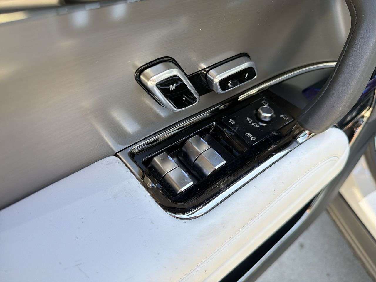 2026 Land Rover Range Rover Sport P360 S thumb 10