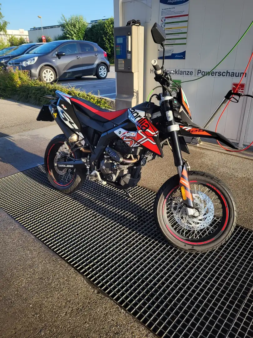 Aprilia SX 125 Schwarz - 2