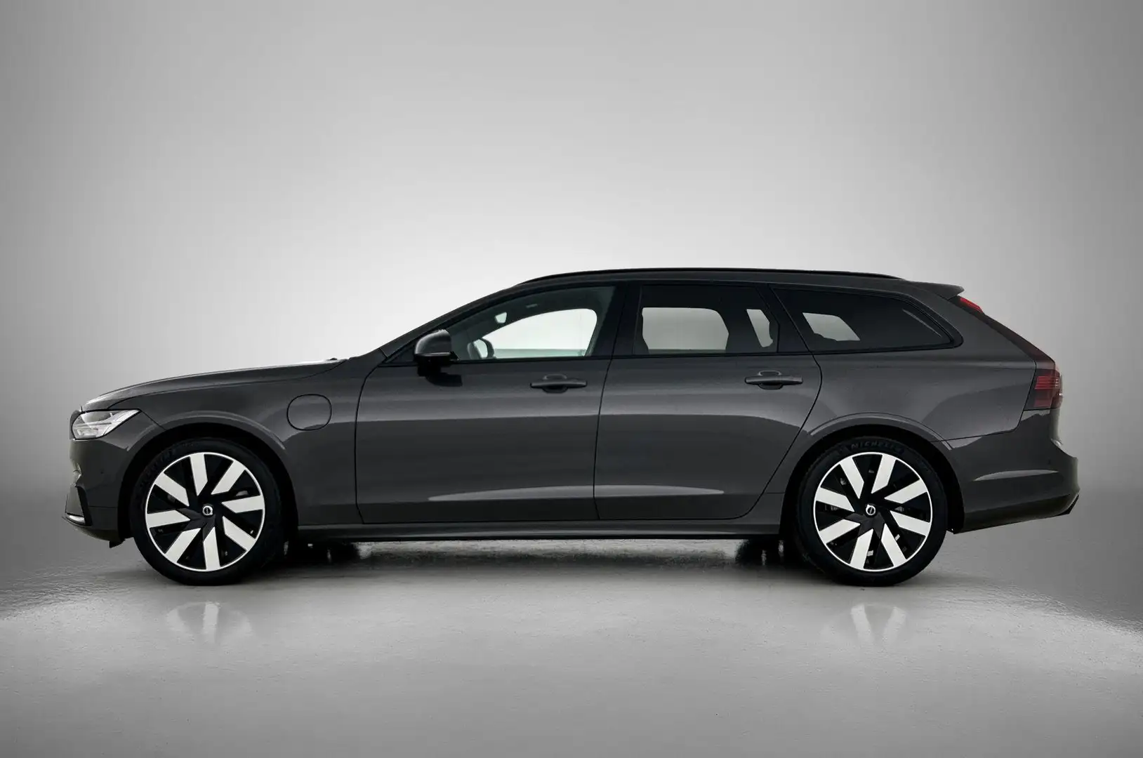 Volvo V90 2.0 T6 Plug-in hybrid AWD Plus Dark | HARMAN KARDO Gris - 2