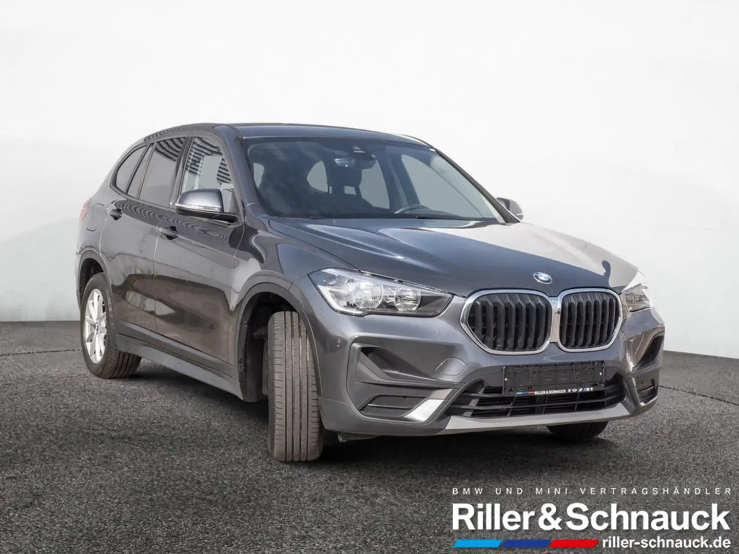 BMW X1 xDrive 18d Advantage NAVI+KLIMAAUT+SITZHZG Grau - 2