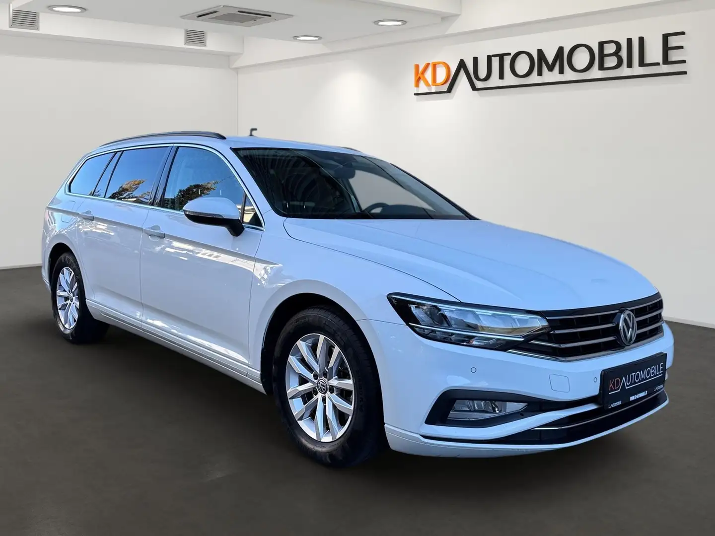Volkswagen Passat Variant Business 2,0 TDI, Automatik Weiß - 2