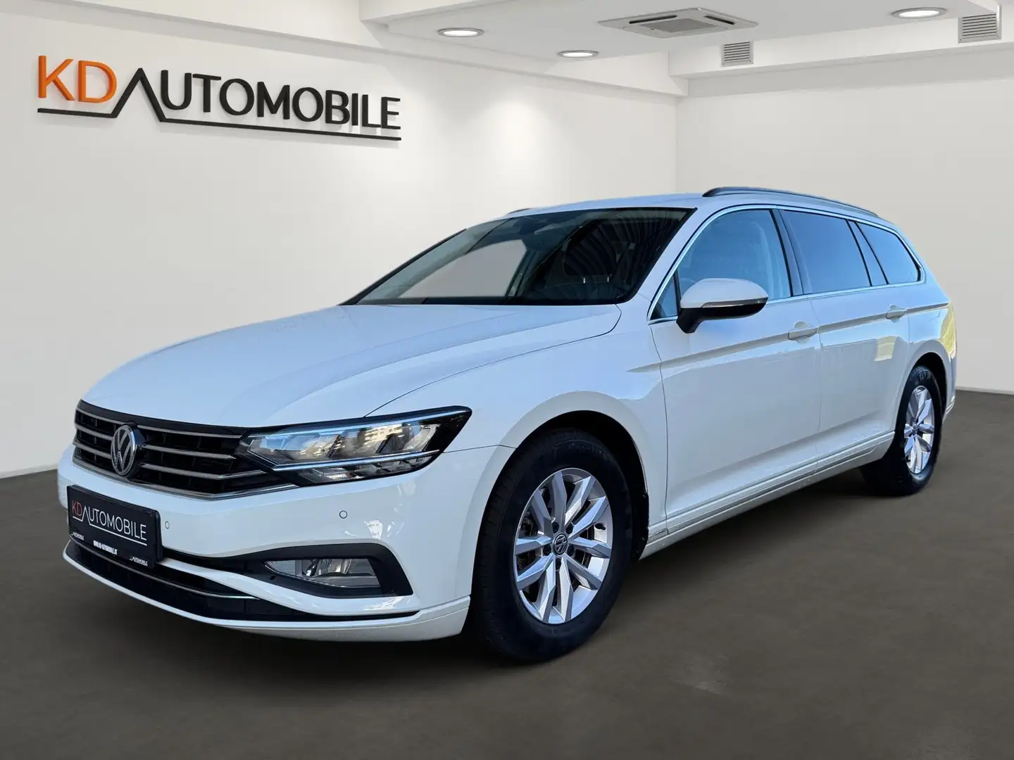 Volkswagen Passat Variant Business 2,0 TDI, Automatik Weiß - 1