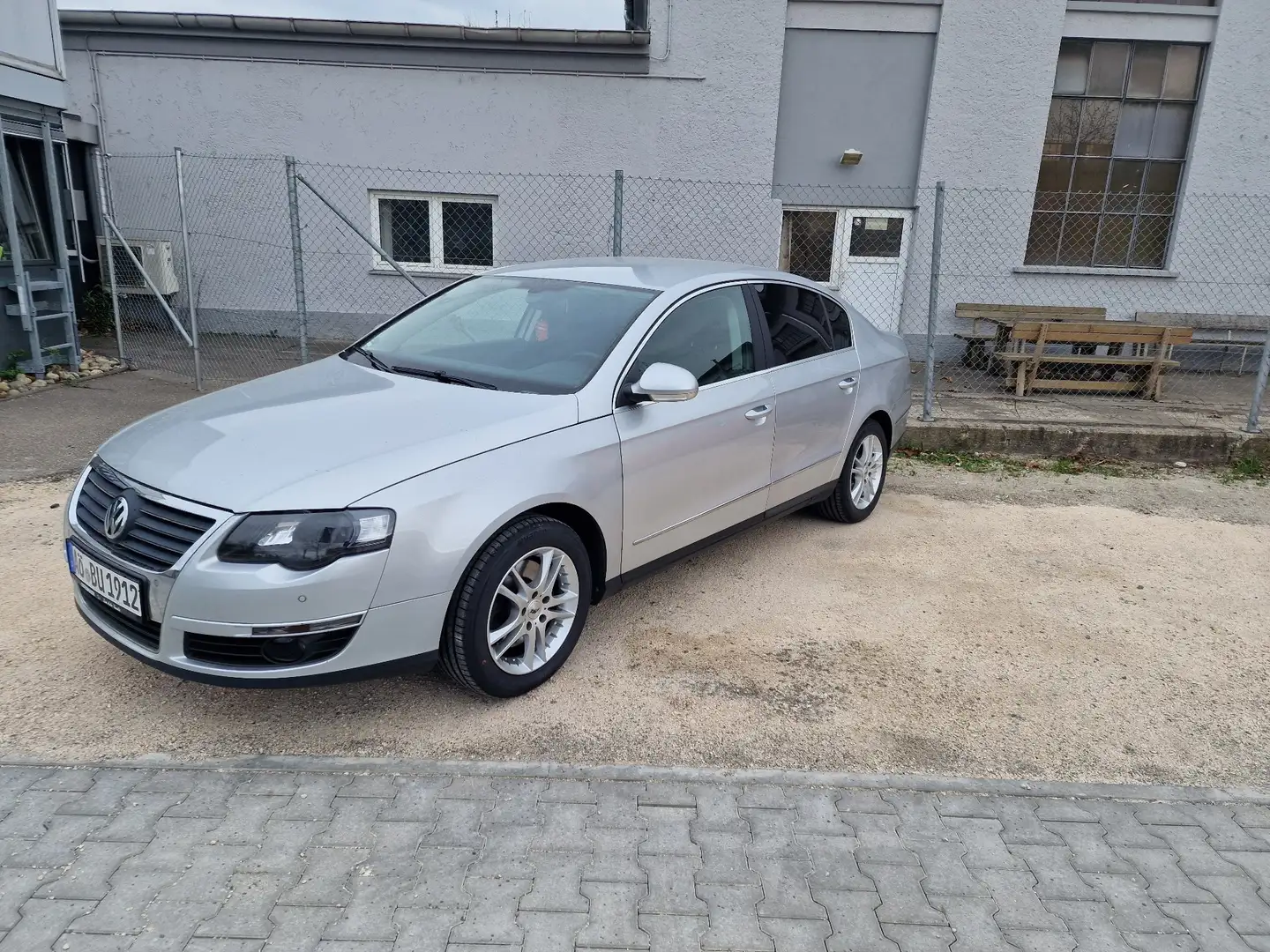 Volkswagen Passat Passat 1.6 FSI Comfortline Top Zustand (LESEN) Silber - 1