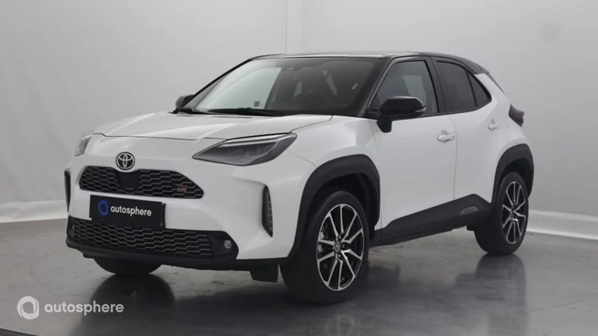 Toyota Yaris Cross 116h GR Sport MY22 - 1