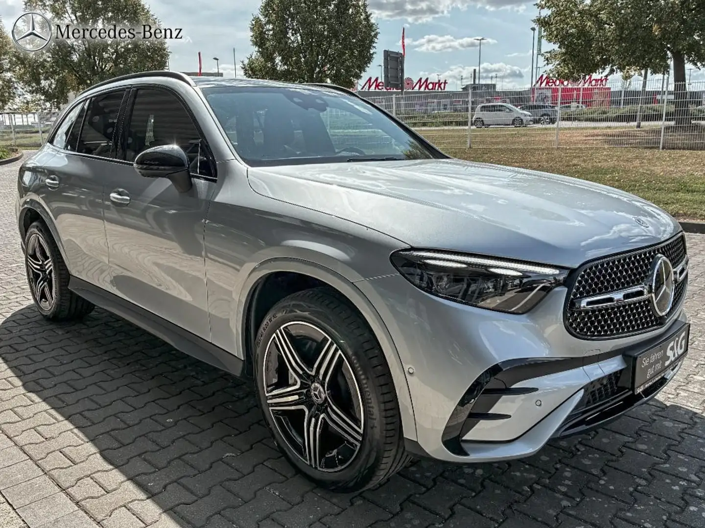 Mercedes-Benz GLC 300 de 4M AMG AHK+Night+Pano+Distro+Spurhalt Silber - 2
