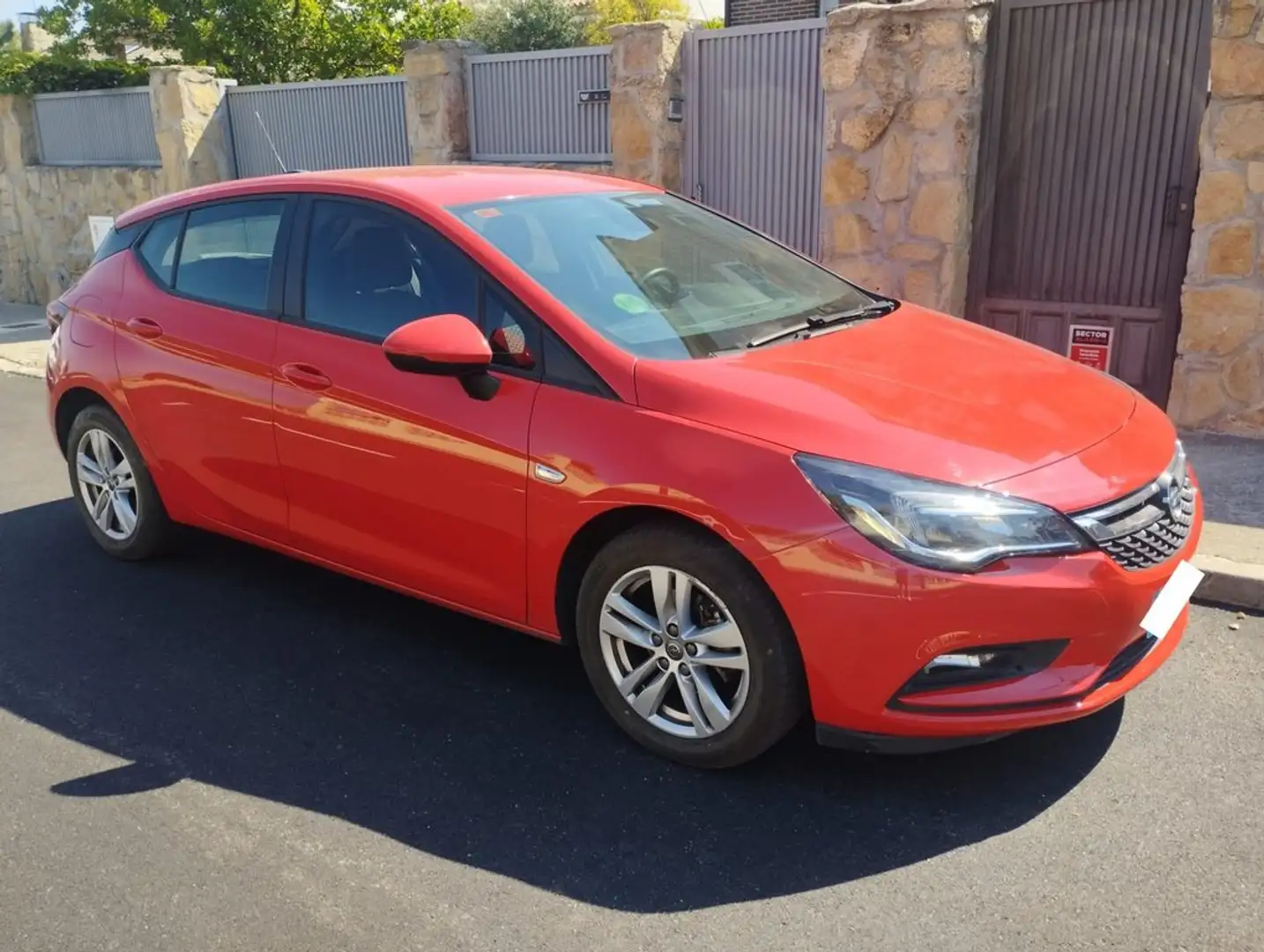 Opel Astra 1.0T S/S Dynamic Rojo - 2