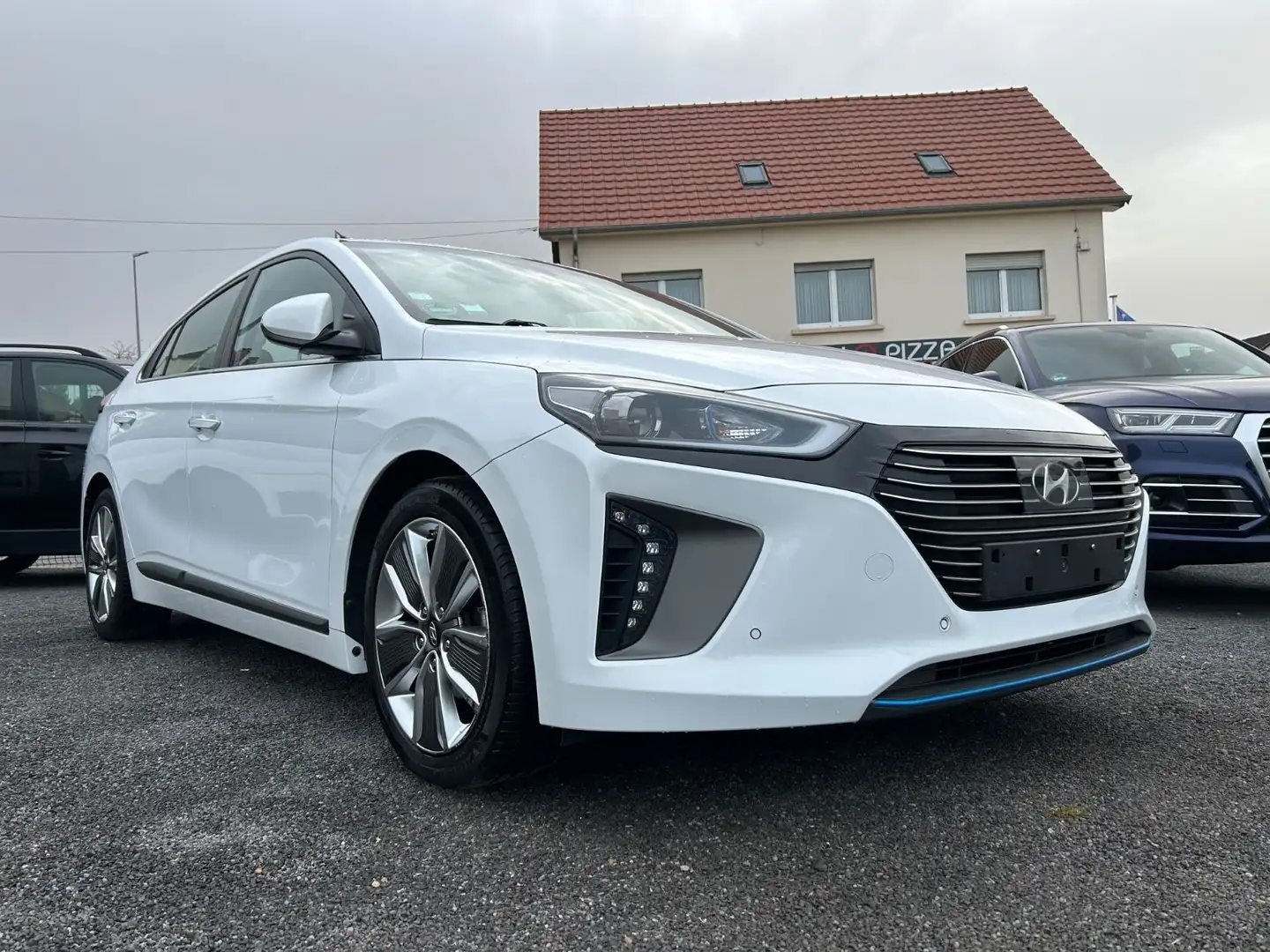 Hyundai IONIQ Premium Hybrid ACC + SITZLUFT + MEMORY Weiß - 1