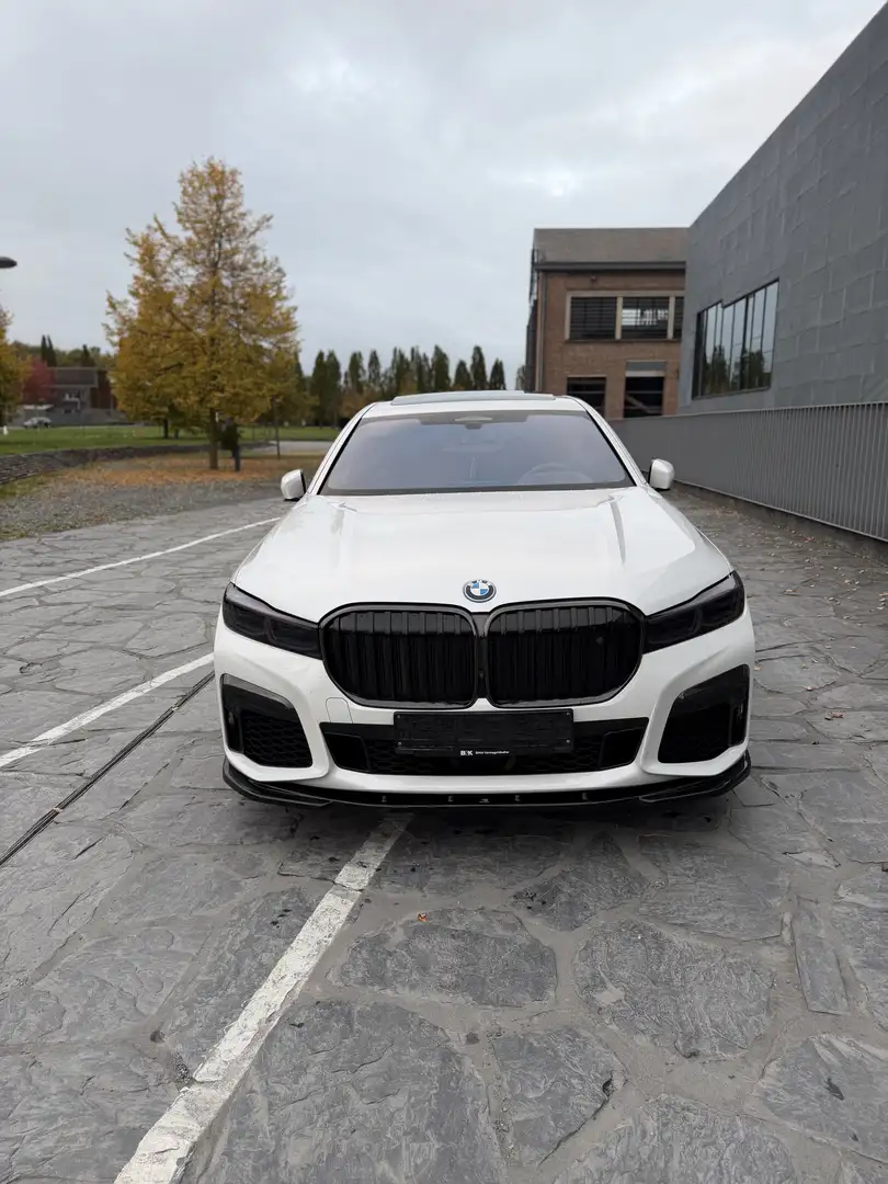 BMW 745 745Le xDrive Blanc - 2
