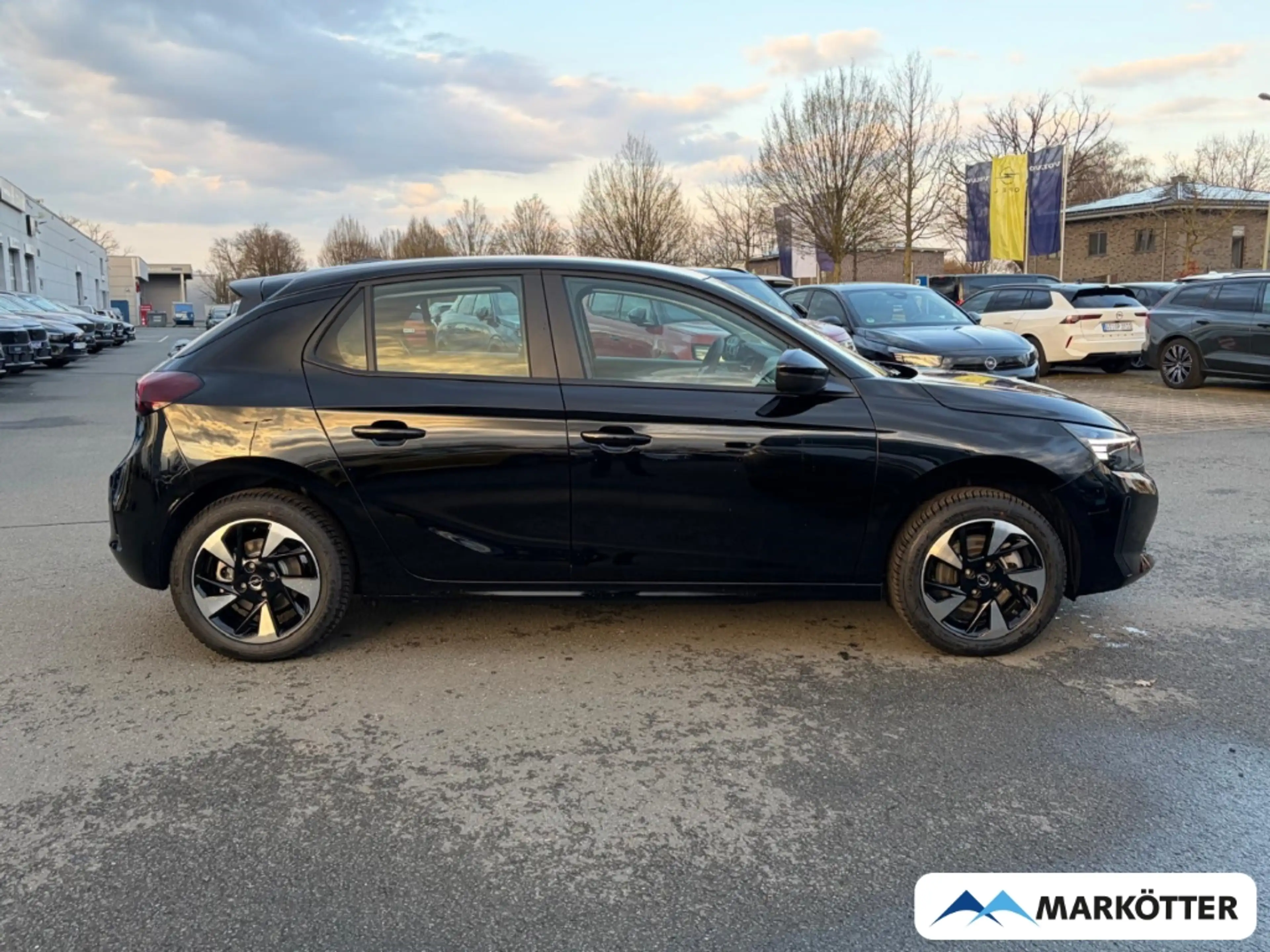 Opel Corsa-e Edition **VORLAUFFAHRZEUG** 11OBC+SHZ+LHZ — photo 4