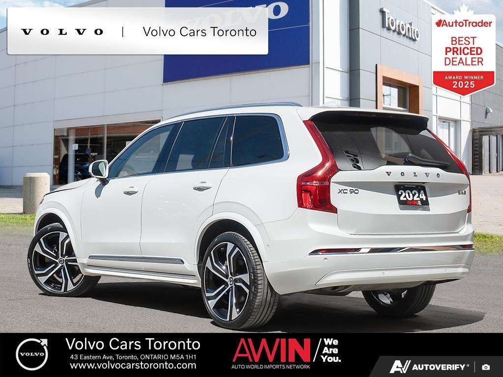 2024 Volvo XC90 B6 AWD Ultimate Bright Theme 7-Seater | 22" Wheels alt 4