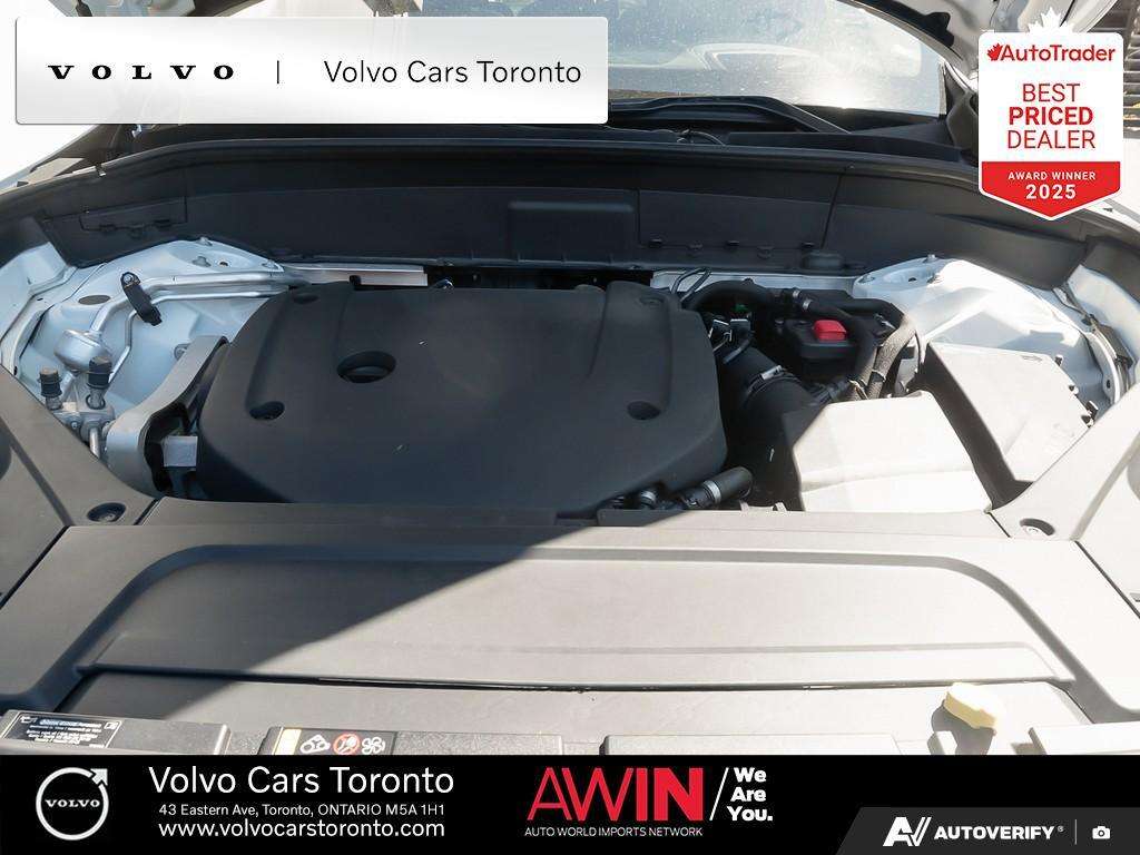 2024 Volvo XC90 B6 AWD Ultimate Bright Theme 7-Seater | 22" Wheels thumb 8