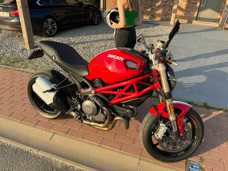Ducati Monster 1100 - foto 4