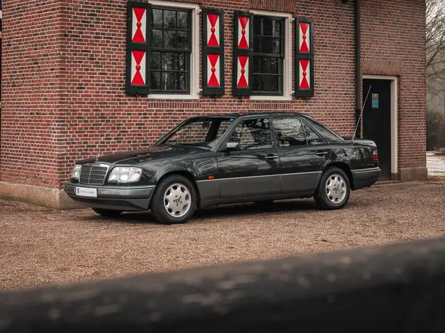 Mercedes-Benz E 420 W124 - 69.000km, Orig Paint - Mint Condition