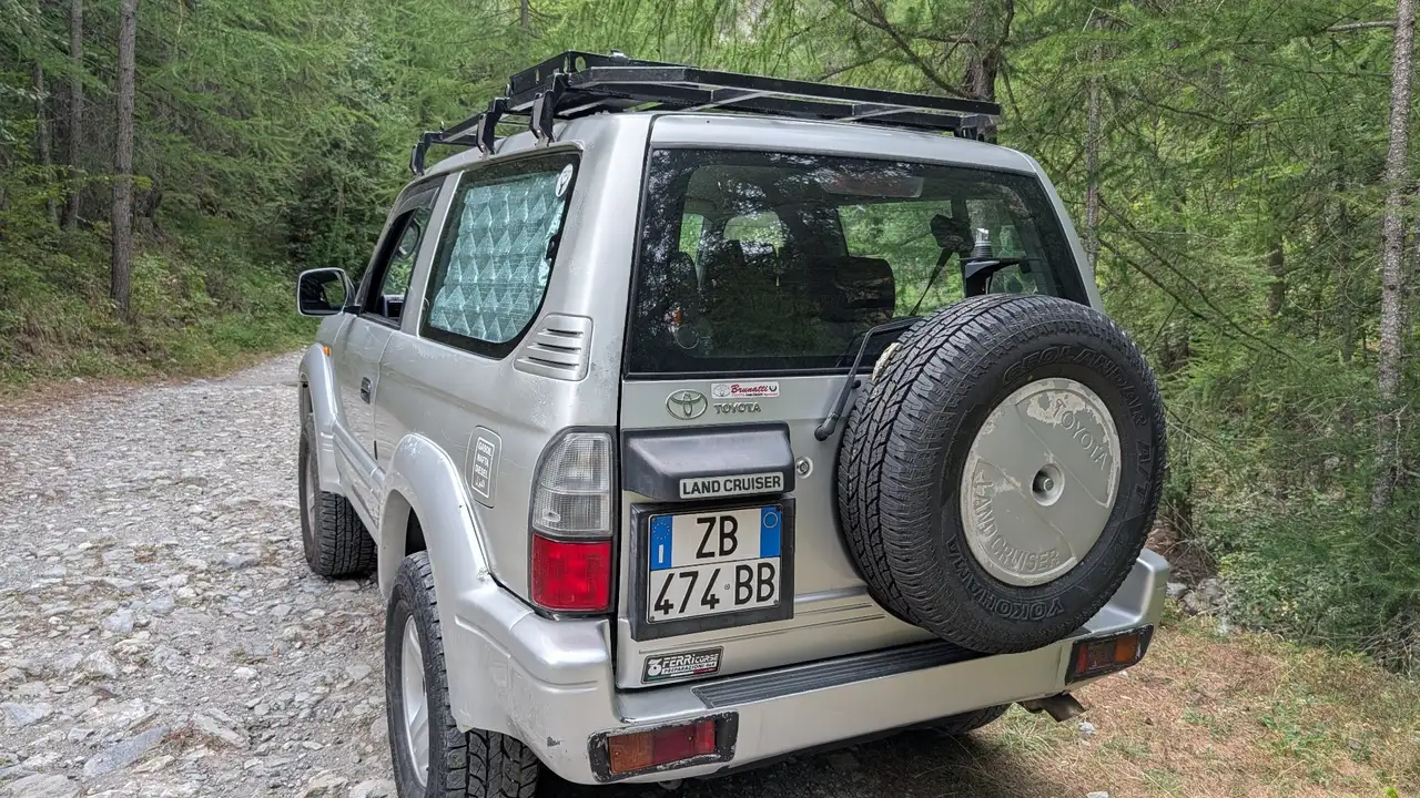 Toyota Land Cruiser kdj90, foto 2