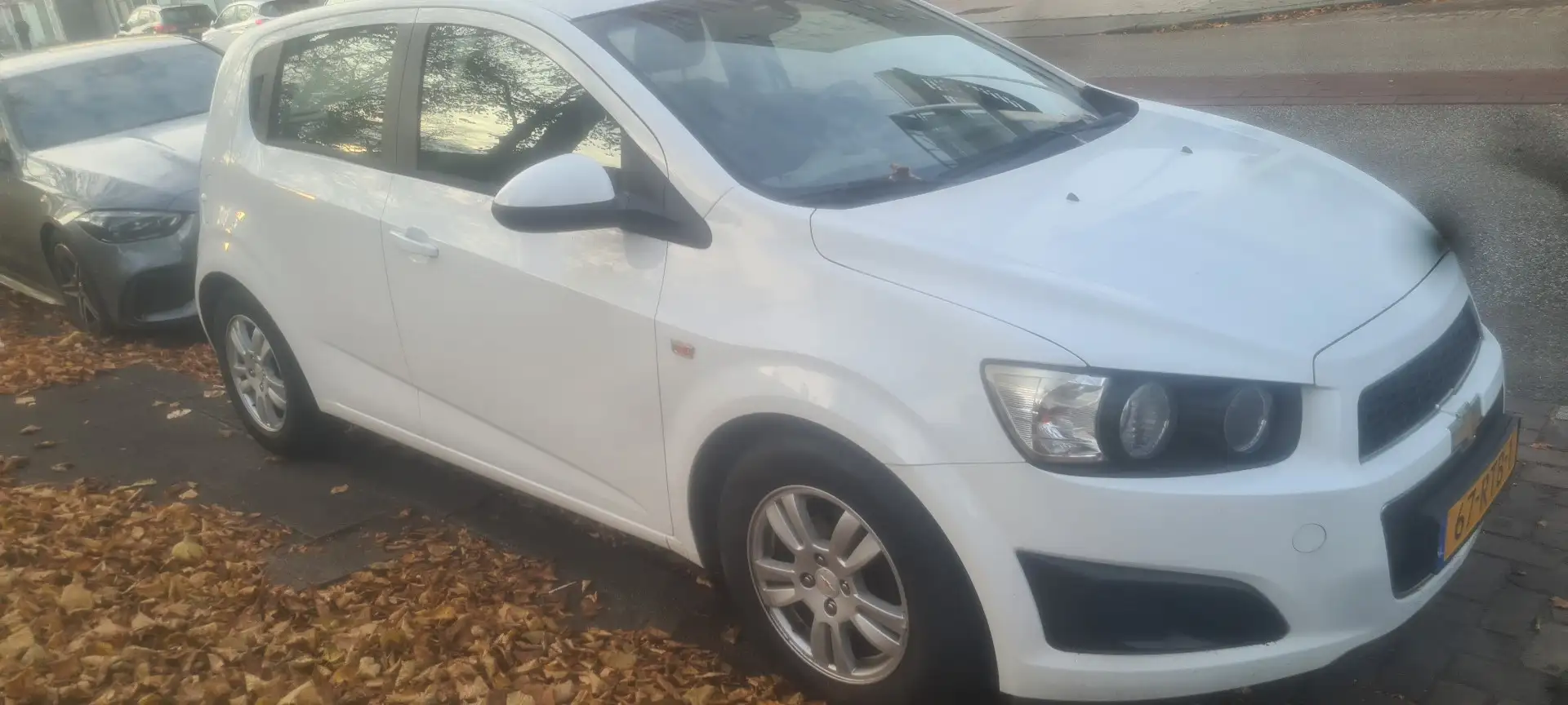 Chevrolet Aveo 1.2 LT Wit - 1