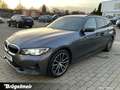 BMW 320 320d xDrive Touring Sport Aut.+STHZ+AHK+PANO+HUD Grijs - thumbnail 2