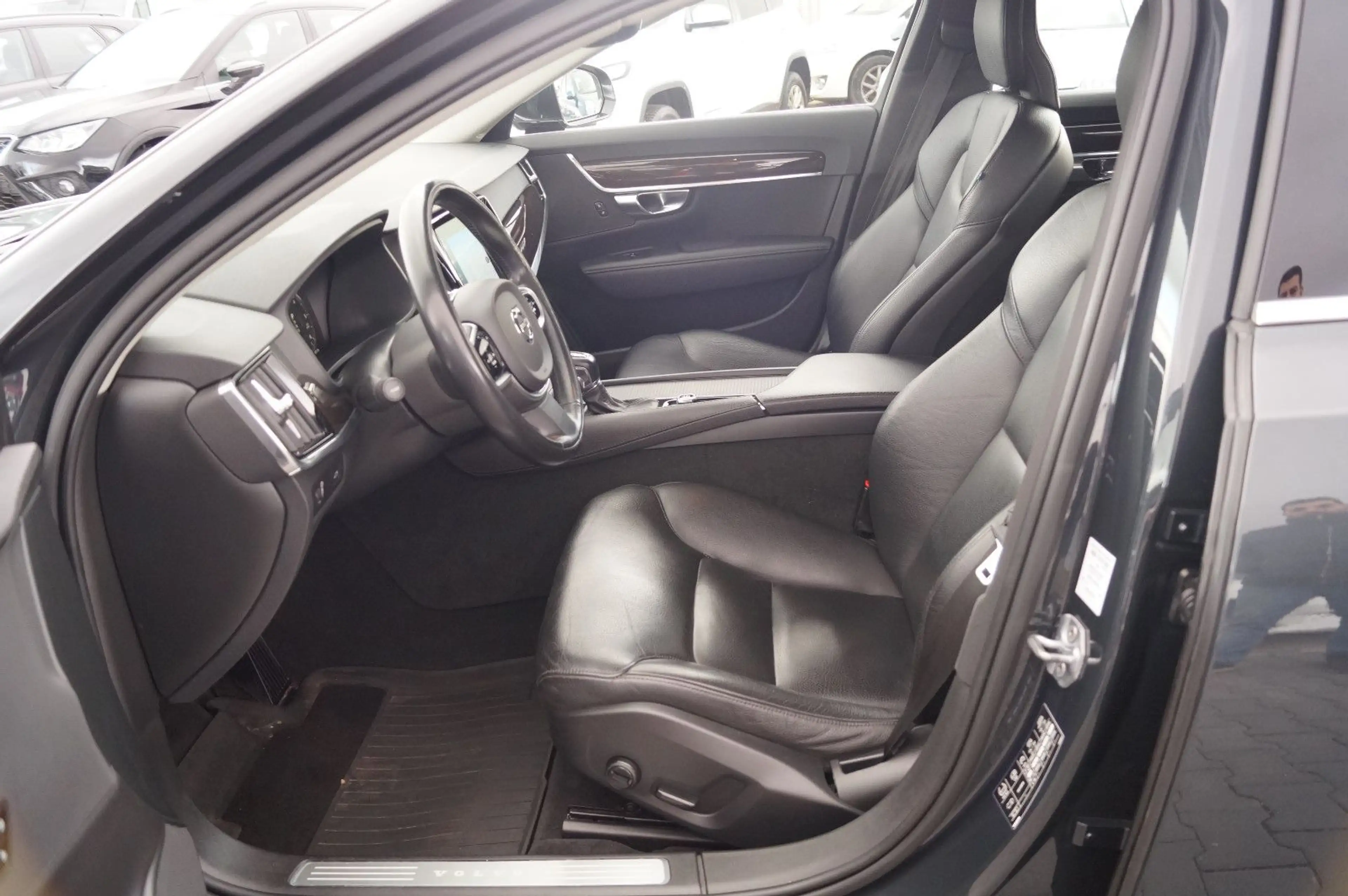 Volvo V90 Momentum AWD AUTOMATIOK 360° Leder SHZ Absat — photo 14