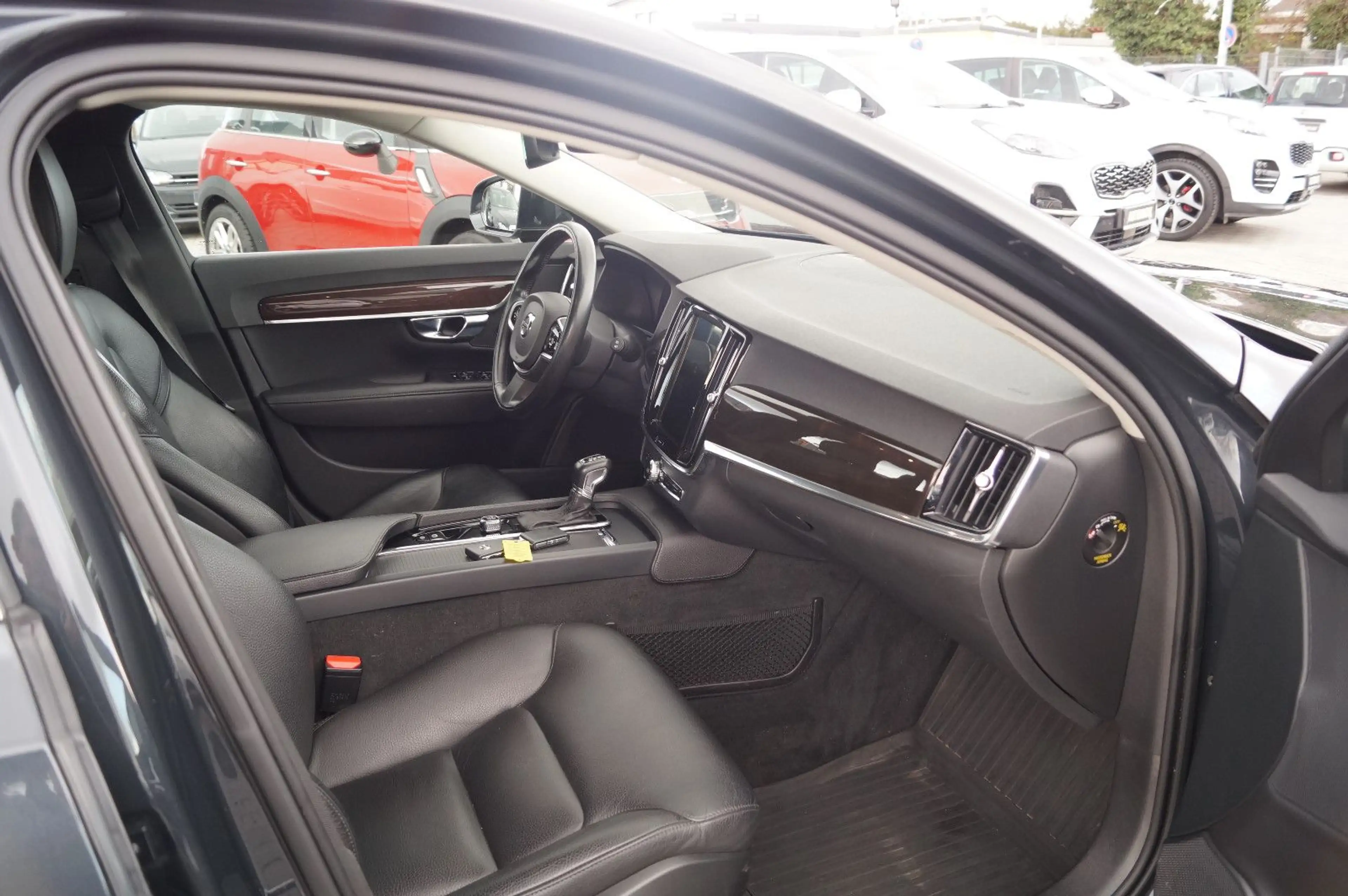 Volvo V90 Momentum AWD AUTOMATIOK 360° Leder SHZ Absat — photo 9
