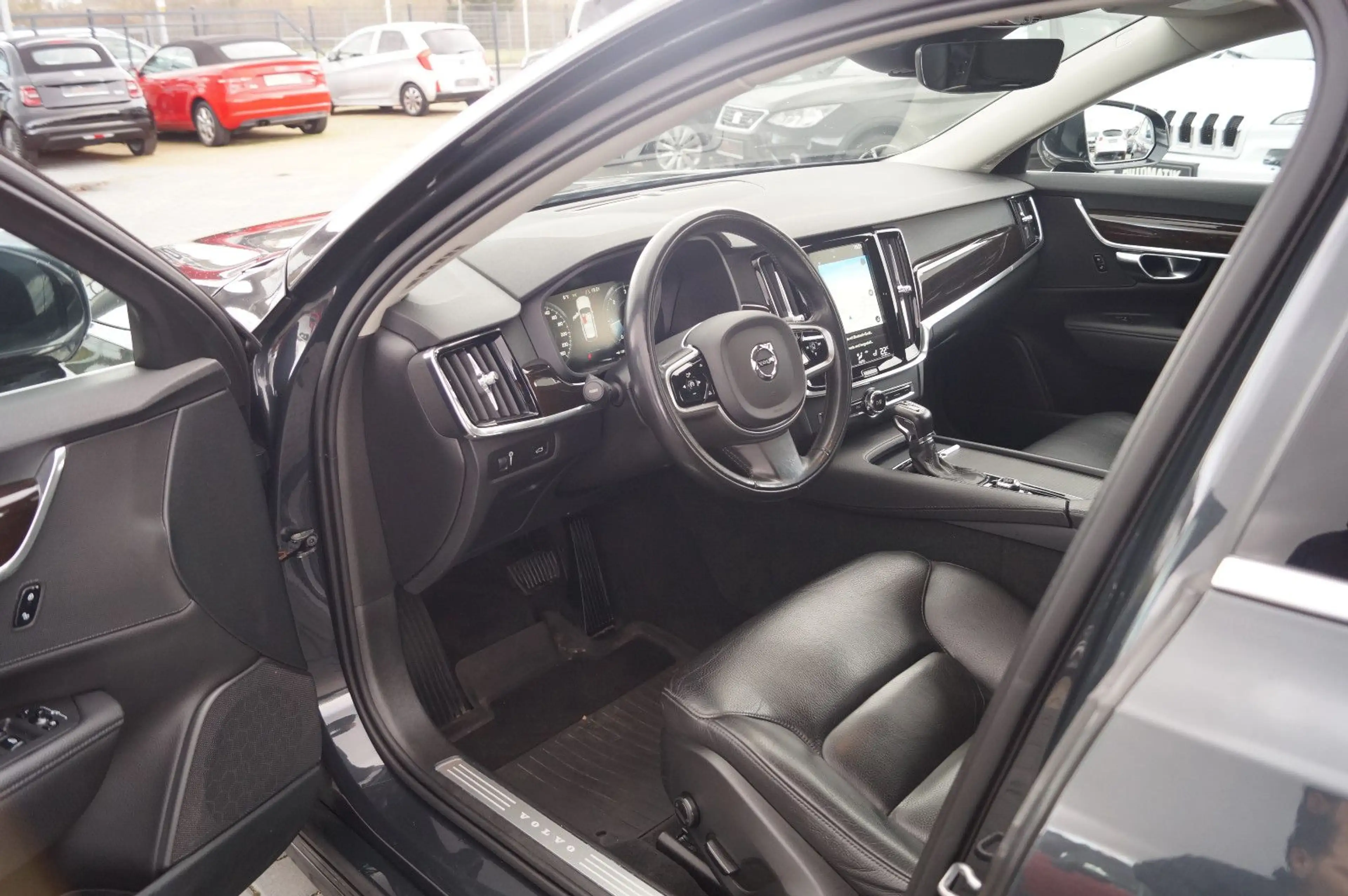 Volvo V90 Momentum AWD AUTOMATIOK 360° Leder SHZ Absat — photo 15