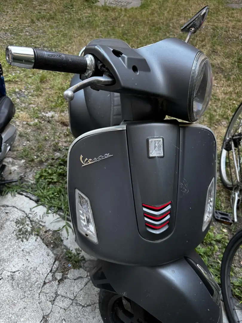 Piaggio GTS 125 - 1