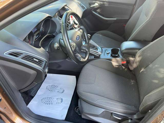Ford Focus Turnier 1.0 EcoBoost LED Titanium2-Hand - Bild 7
