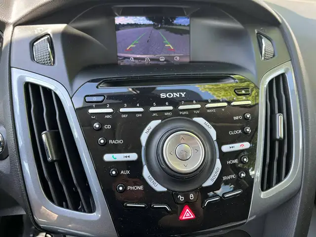 Ford Focus view 9
