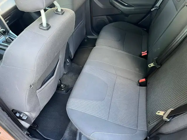 Ford Focus view 11