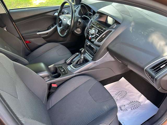 Ford Focus Turnier 1.0 EcoBoost LED Titanium2-Hand - Bild 10