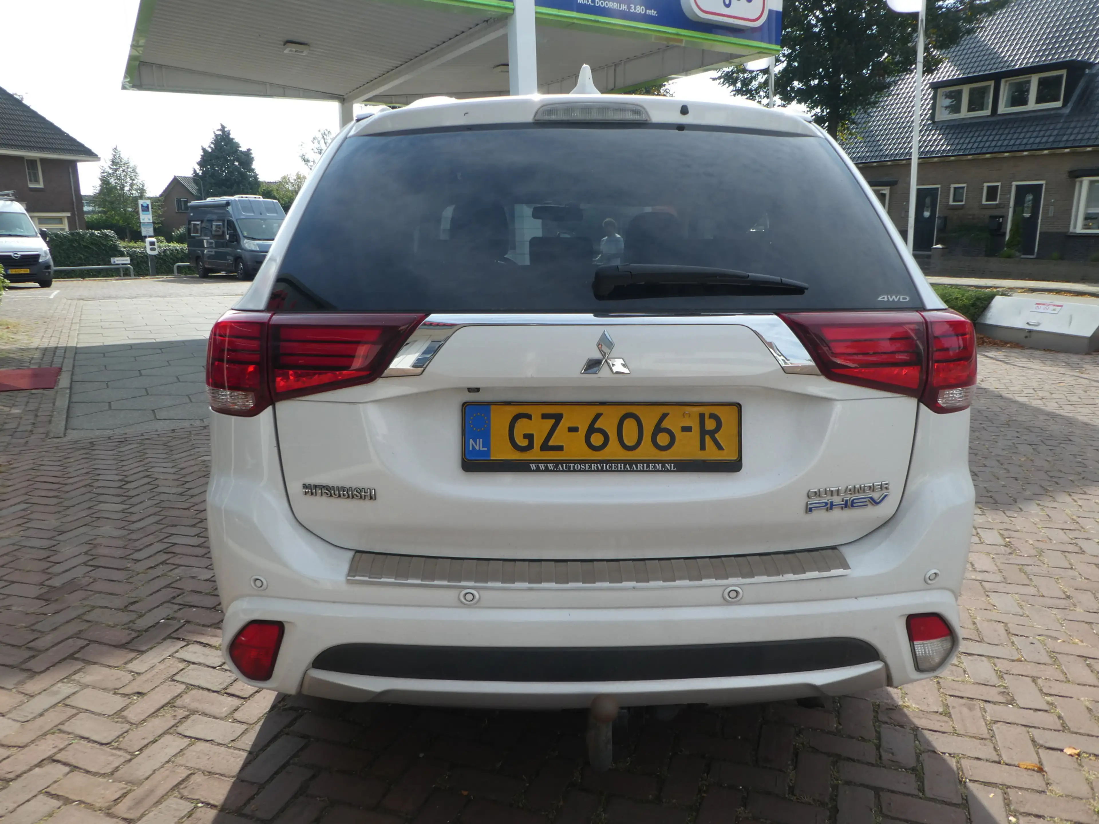 Mitsubishi Outlander 2.0 PHEV Instyle — photo 4