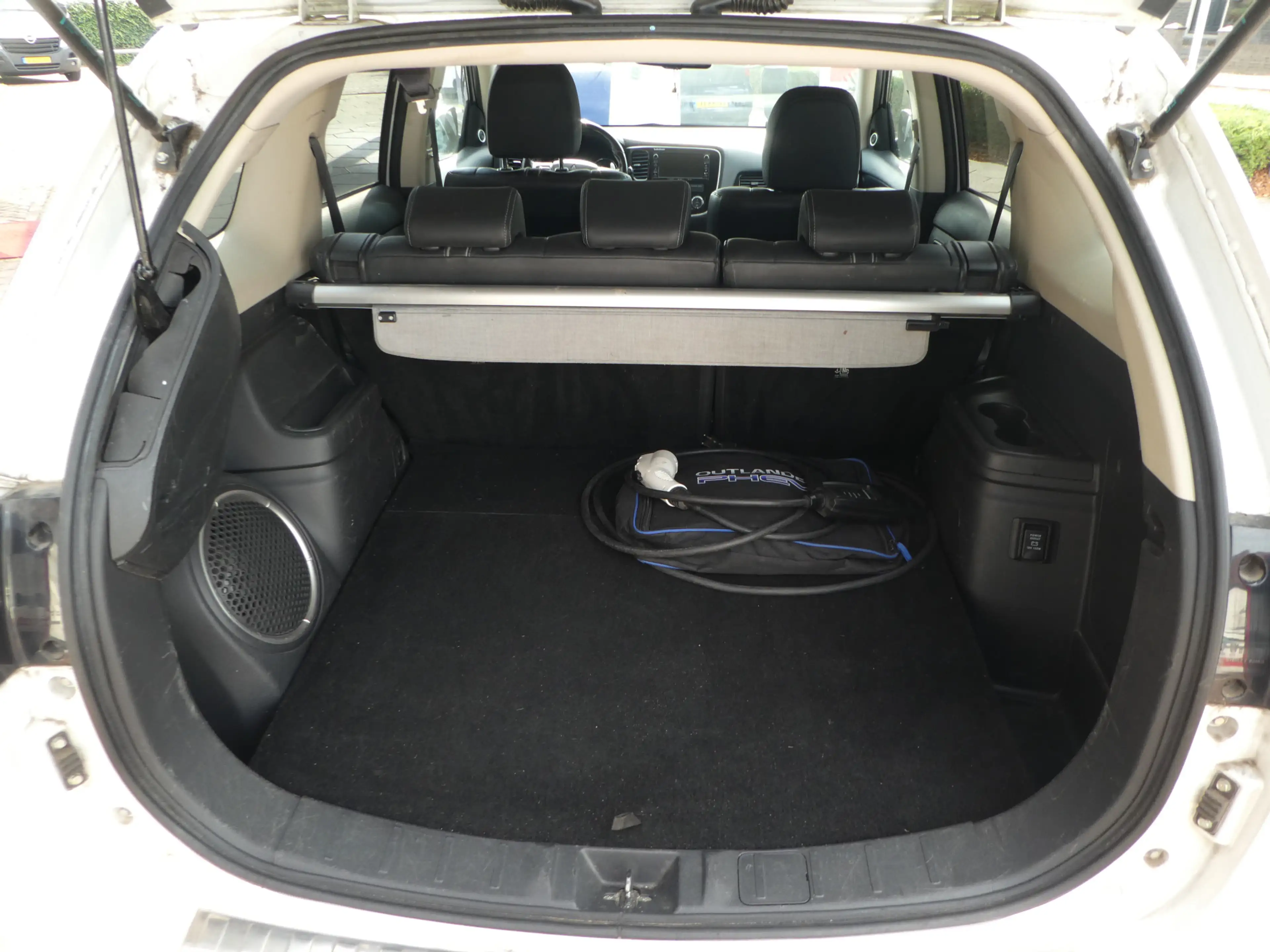 Mitsubishi Outlander 2.0 PHEV Instyle — photo 5