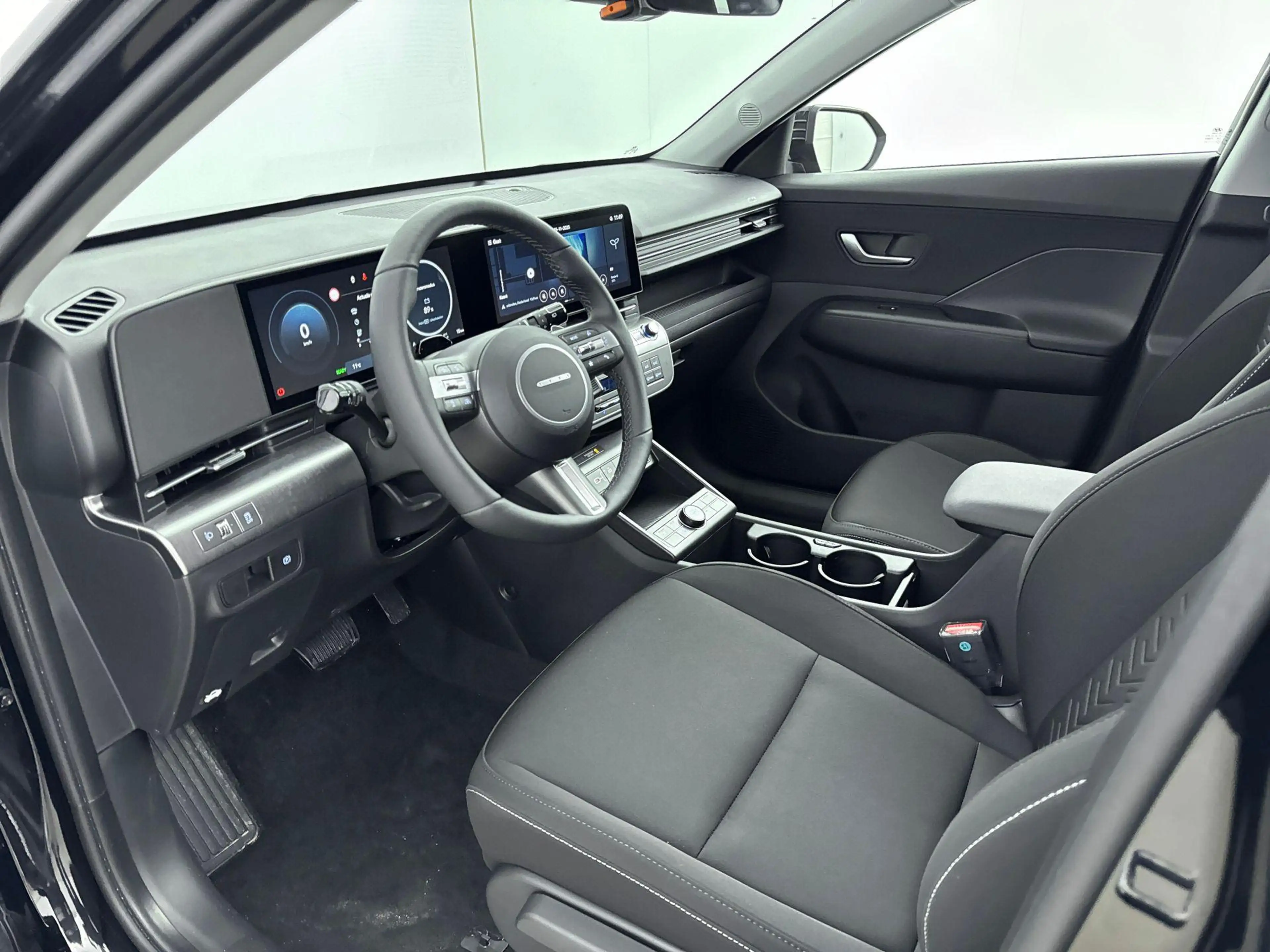 Hyundai KONA Electric Long Range Pure Edition 48.6 kWh | Apple — photo 10