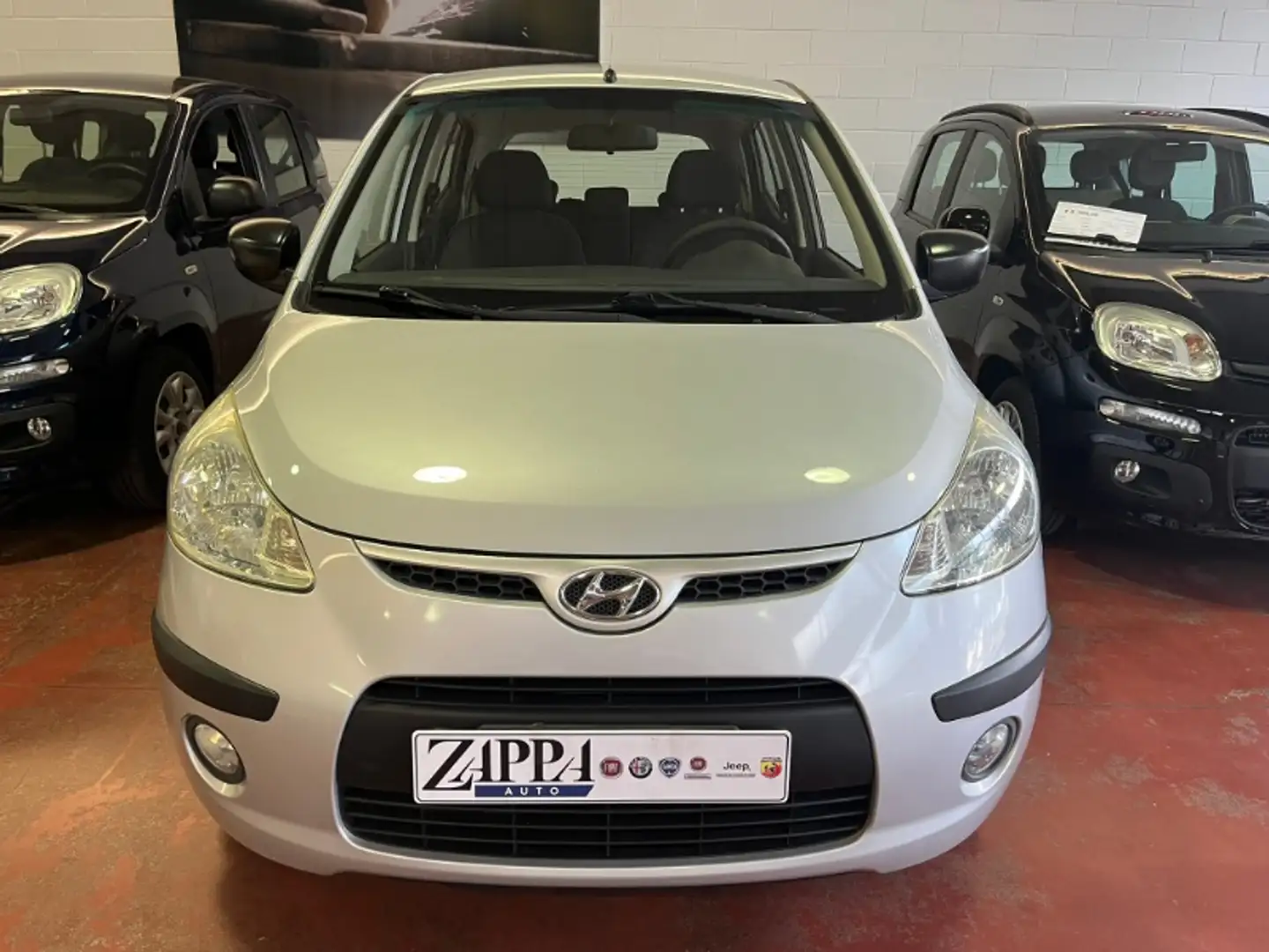 Hyundai i10 1.1 12V BlueDrive GPL Argento - 2