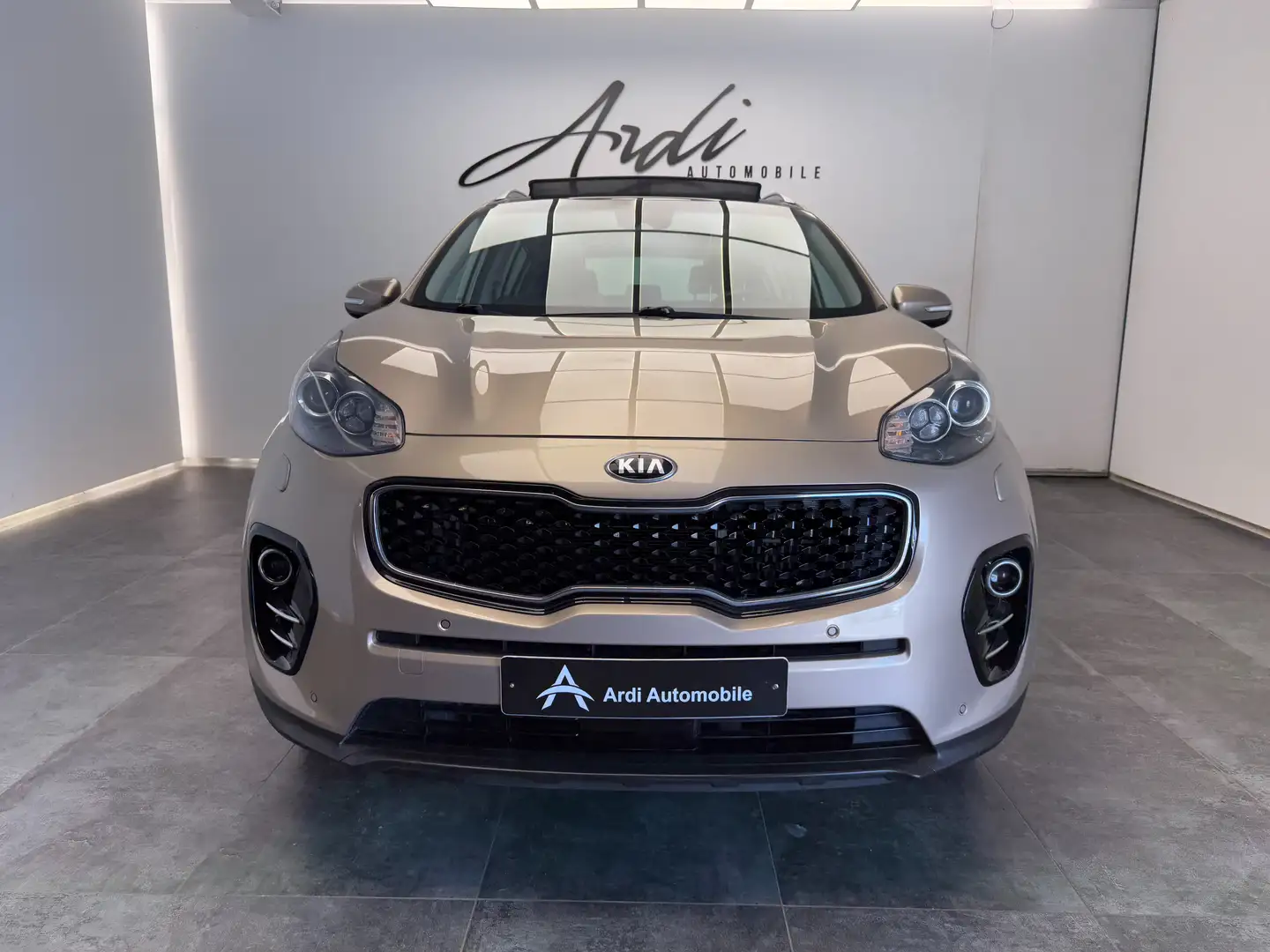 Kia Sportage Sportage 1.7 CRDi 2WD*JBL*TOIT OUVRANT*GARANTIE* Gris - 2
