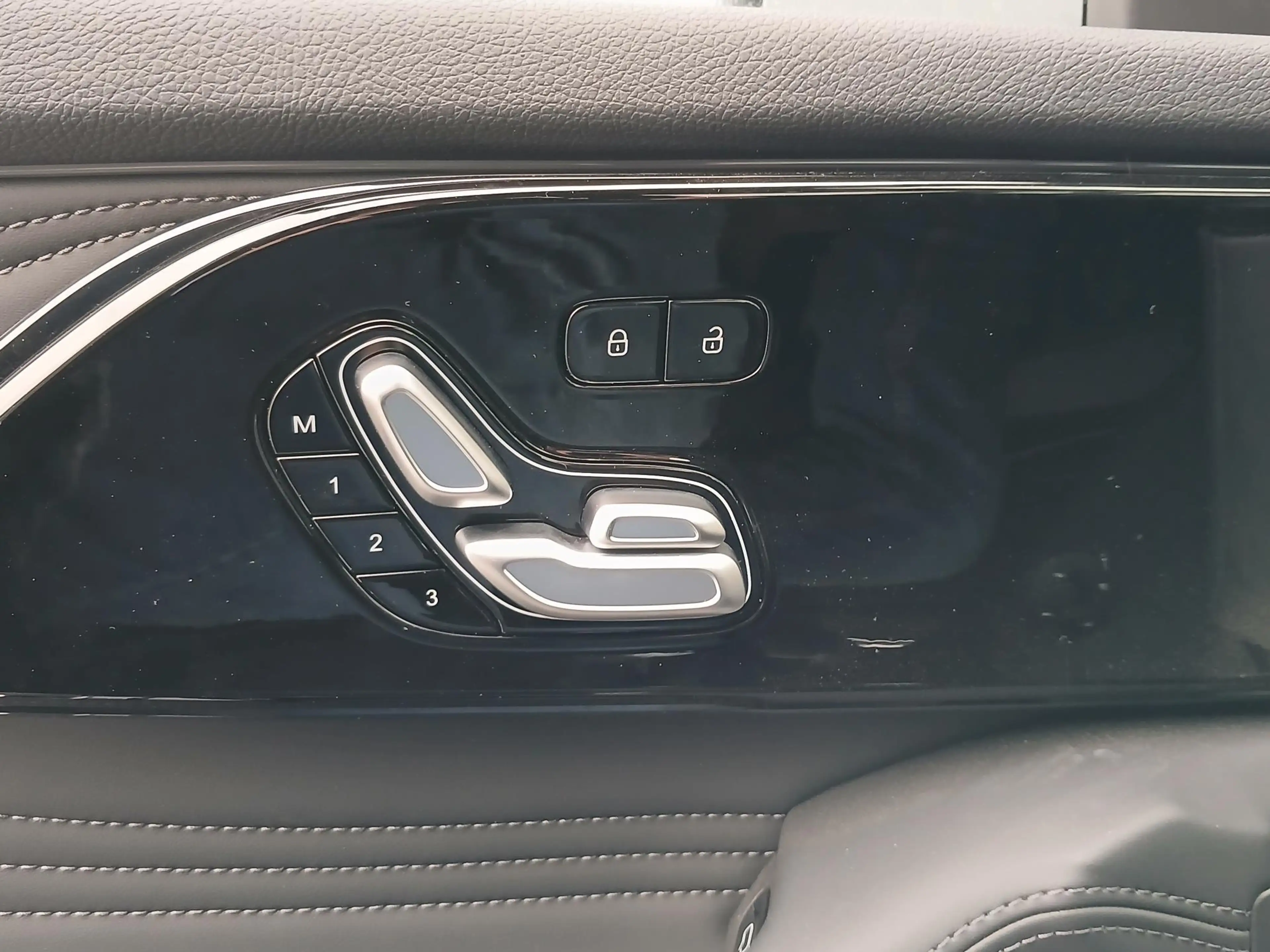 Omoda 9 Omoda 9 PHEV Premium — photo 8