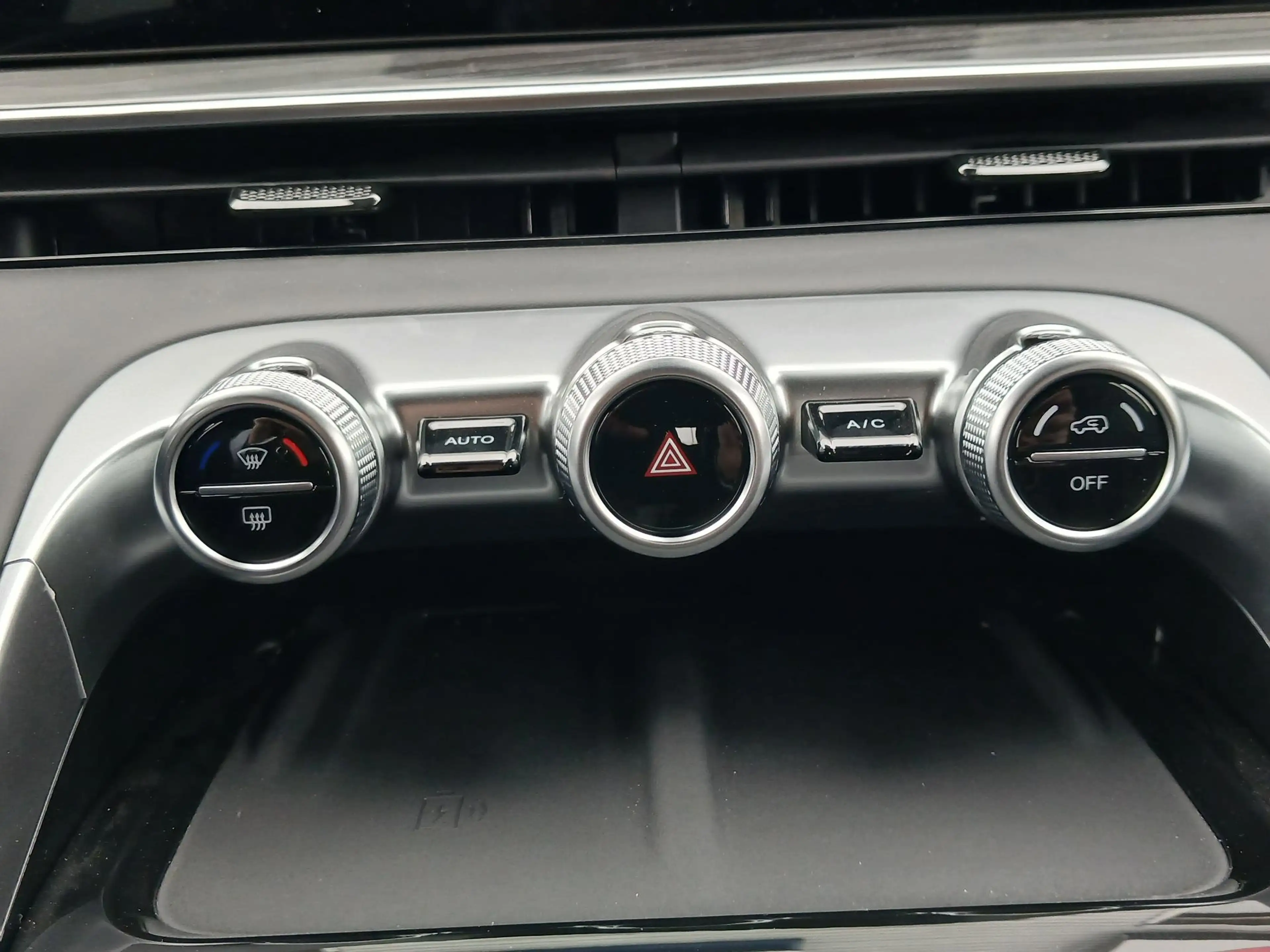 Omoda 9 Omoda 9 PHEV Premium — photo 14