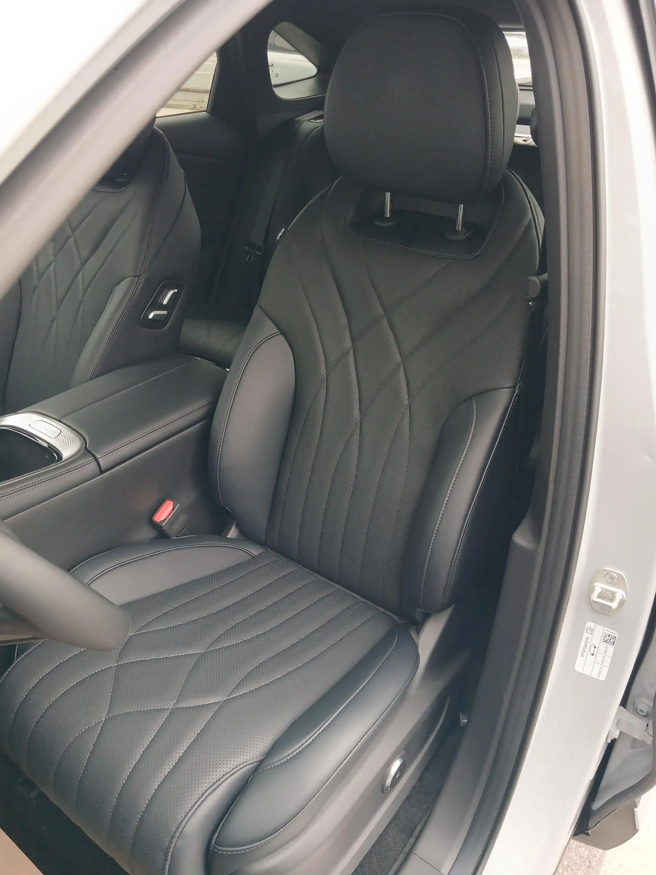 Omoda 9 Omoda 9 PHEV Premium — photo 7
