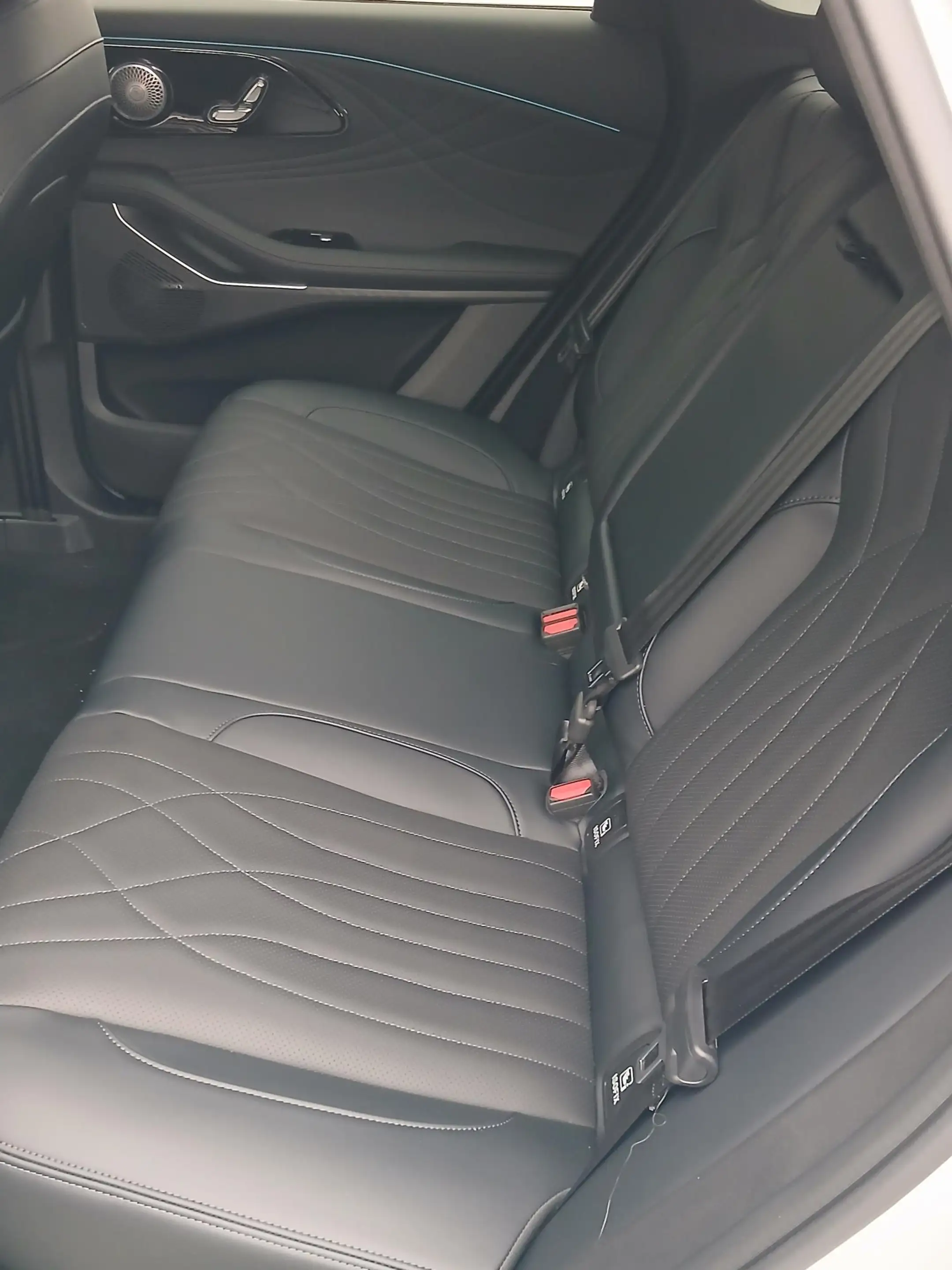 Omoda 9 Omoda 9 PHEV Premium — photo 9