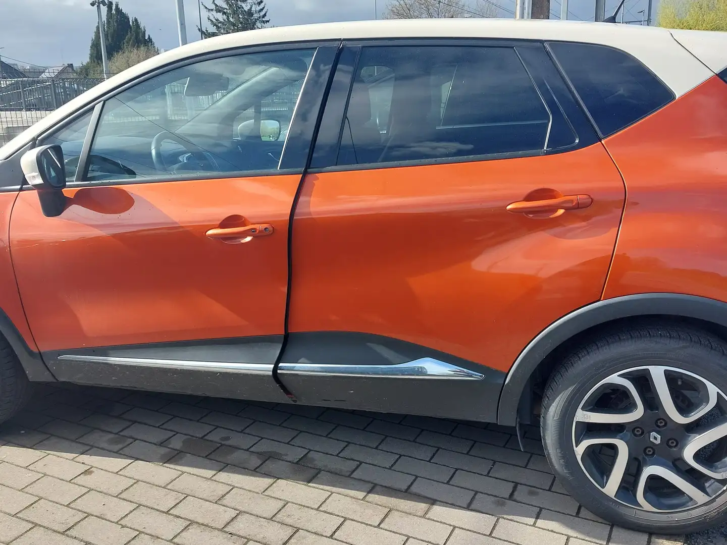 Renault Captur 1.5 dCi Energy Intens Orange - 2